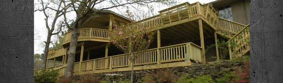 Multi-level deck with Roof in LR